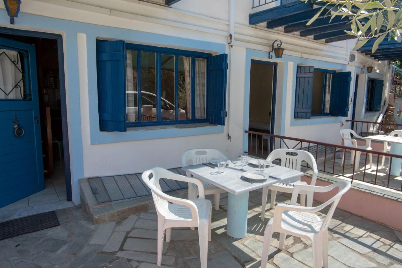 טולון Kleoni Club Apartments מראה חיצוני תמונה