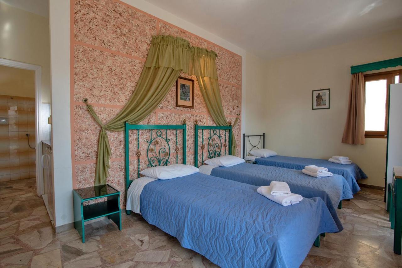 טולון Kleoni Club Apartments מראה חיצוני תמונה