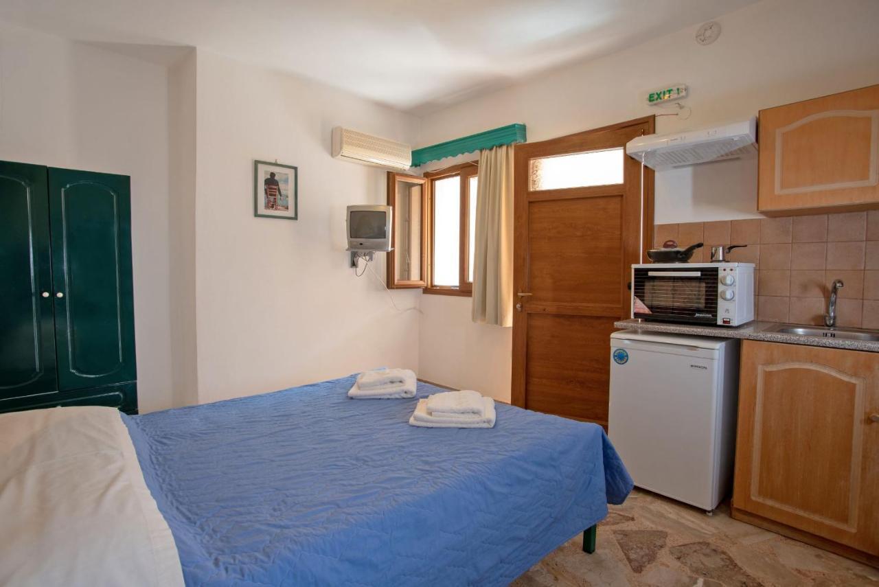 טולון Kleoni Club Apartments מראה חיצוני תמונה