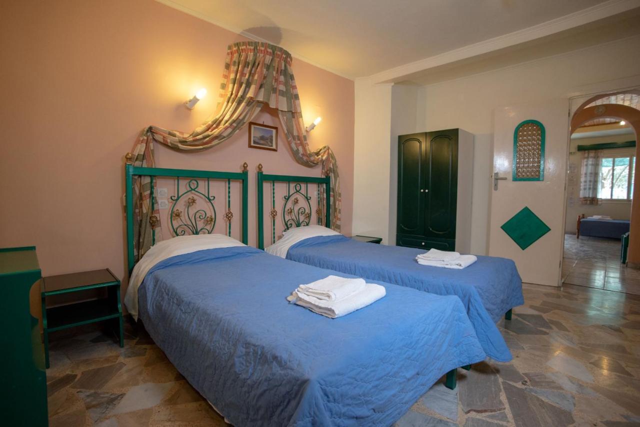 טולון Kleoni Club Apartments מראה חיצוני תמונה