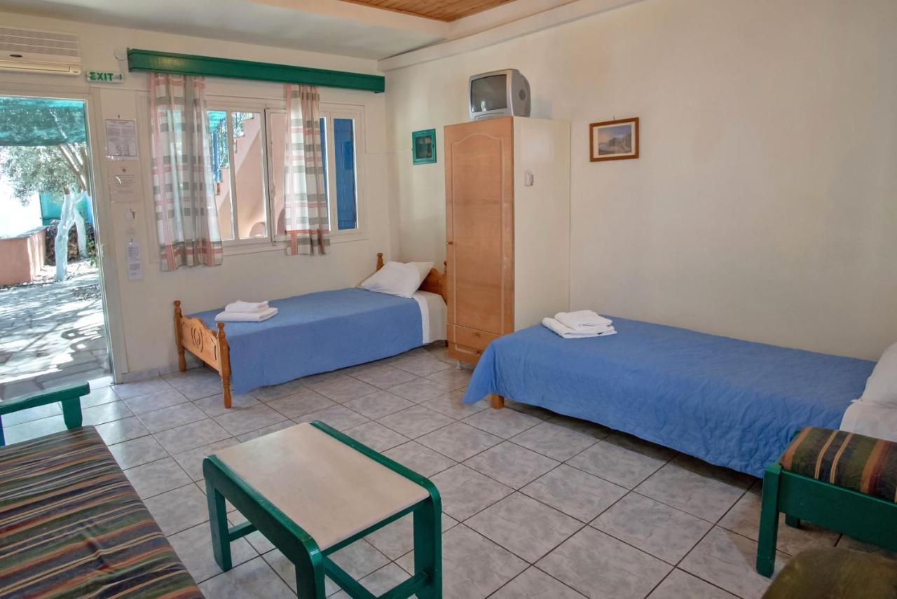 טולון Kleoni Club Apartments מראה חיצוני תמונה