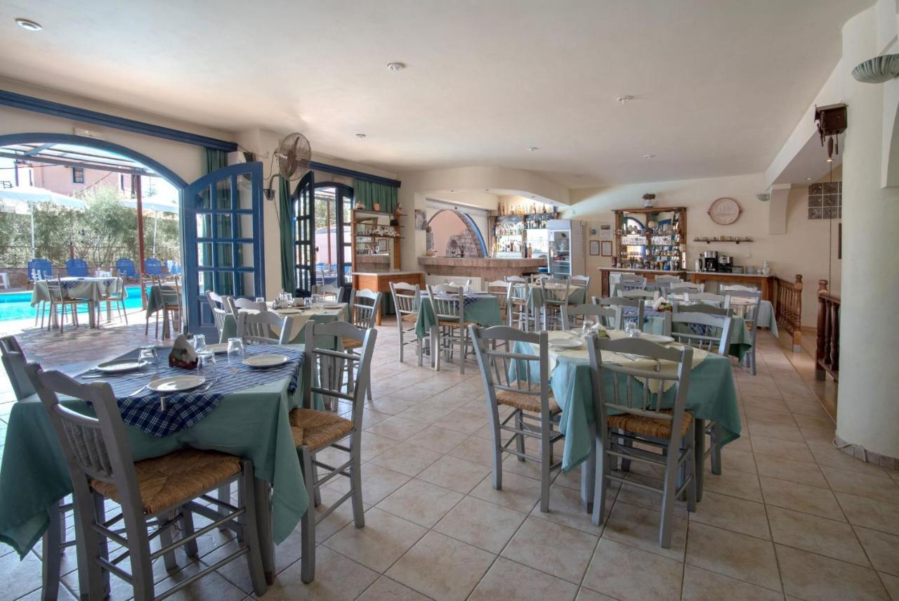 טולון Kleoni Club Apartments מראה חיצוני תמונה